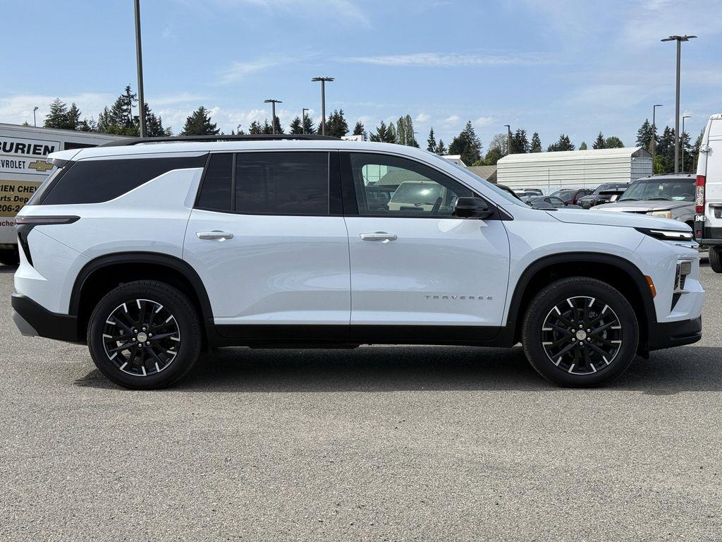 new 2026 Chevrolet Traverse car, priced at $50,235