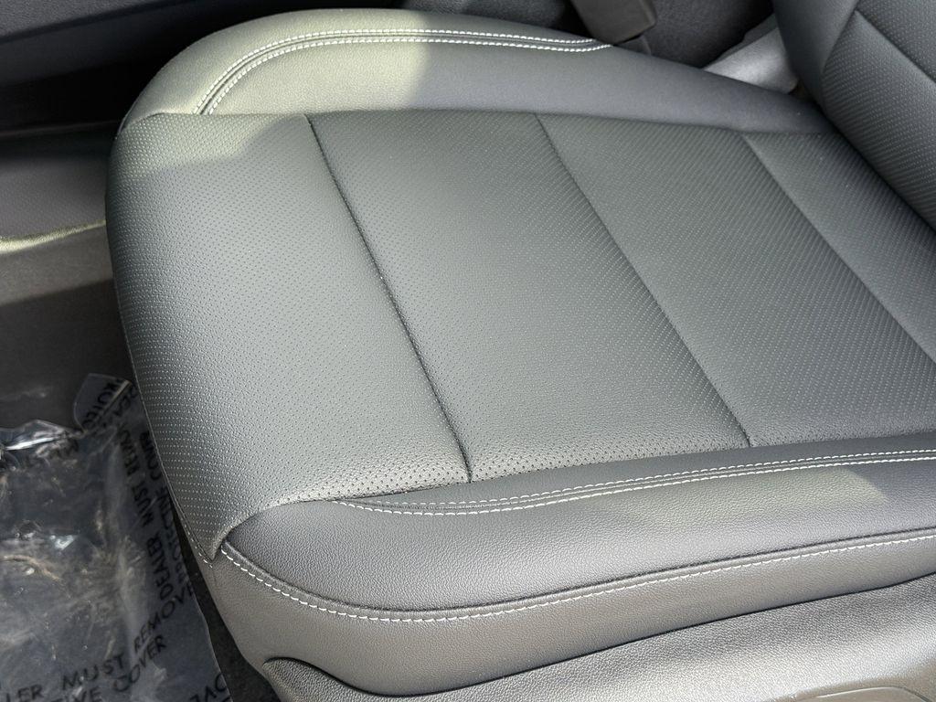 new 2026 Chevrolet Traverse car, priced at $50,235
