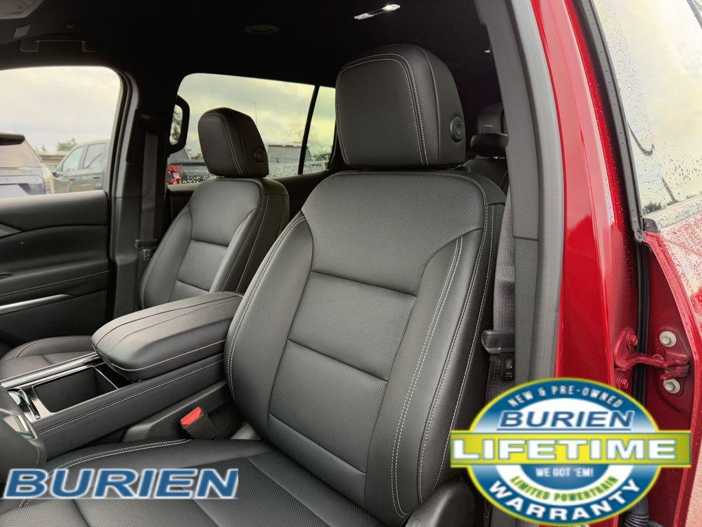 new 2025 Chevrolet Traverse car, priced at $41,750