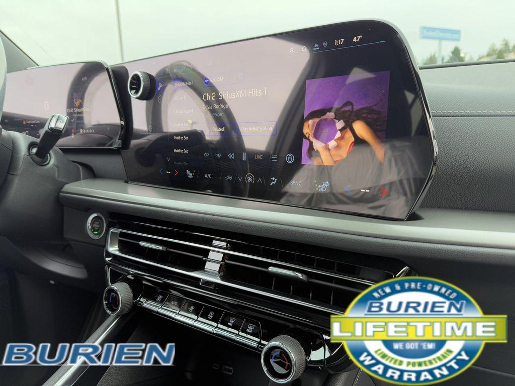 new 2025 Chevrolet Traverse car, priced at $41,750