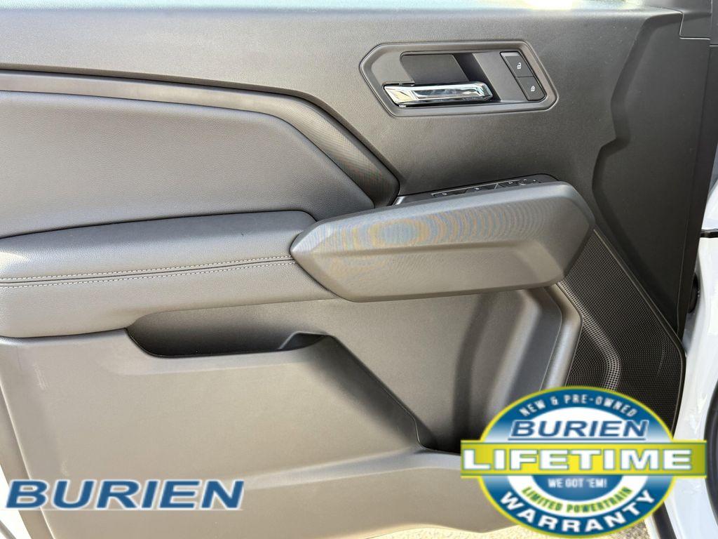 new 2025 Chevrolet Colorado car, priced at $40,000