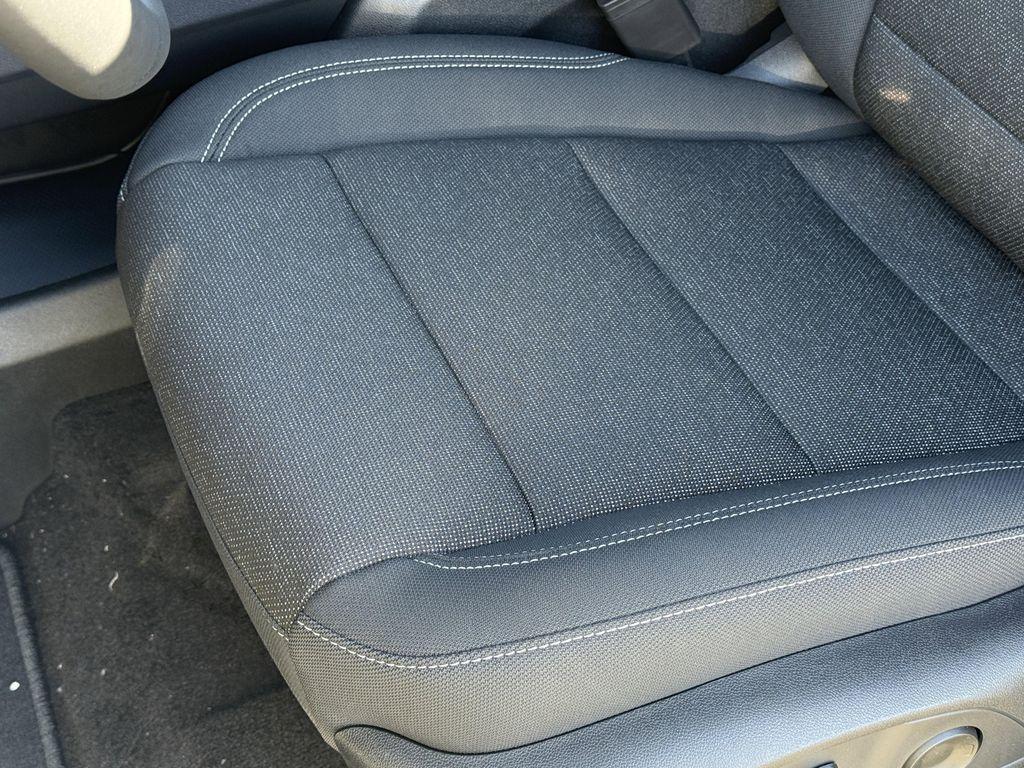 new 2026 Chevrolet Traverse car, priced at $42,795