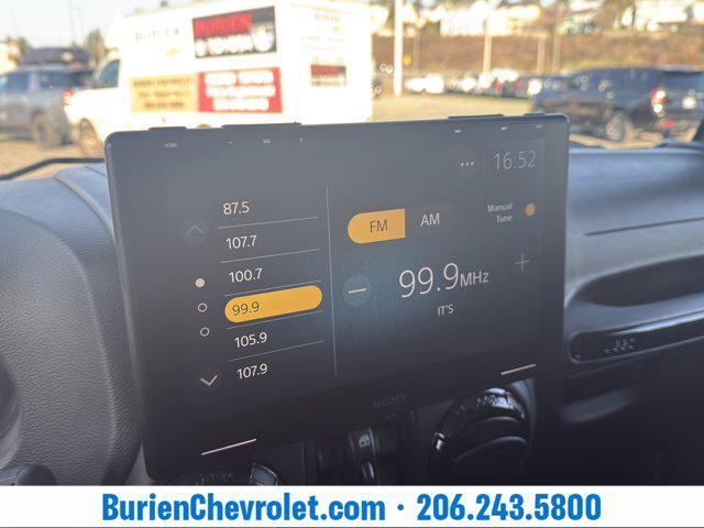 used 2015 Jeep Wrangler Unlimited car, priced at $22,485