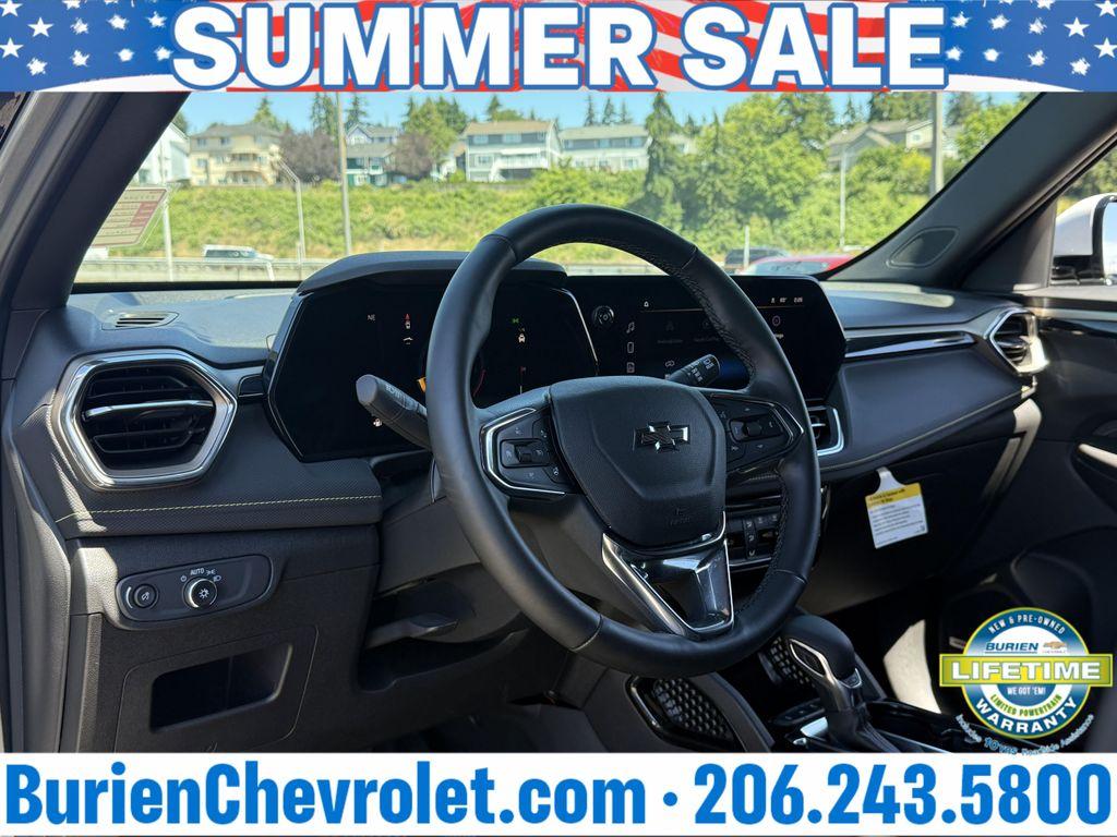 used 2025 Chevrolet TrailBlazer car, priced at $28,195