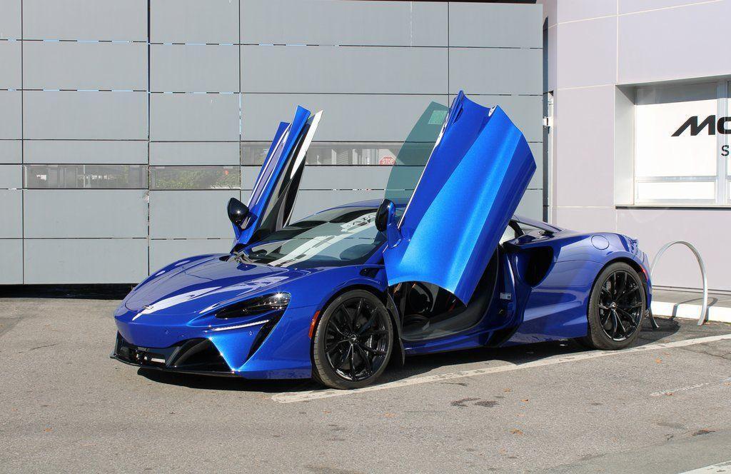 used 2025 McLaren Artura car, priced at $224,991