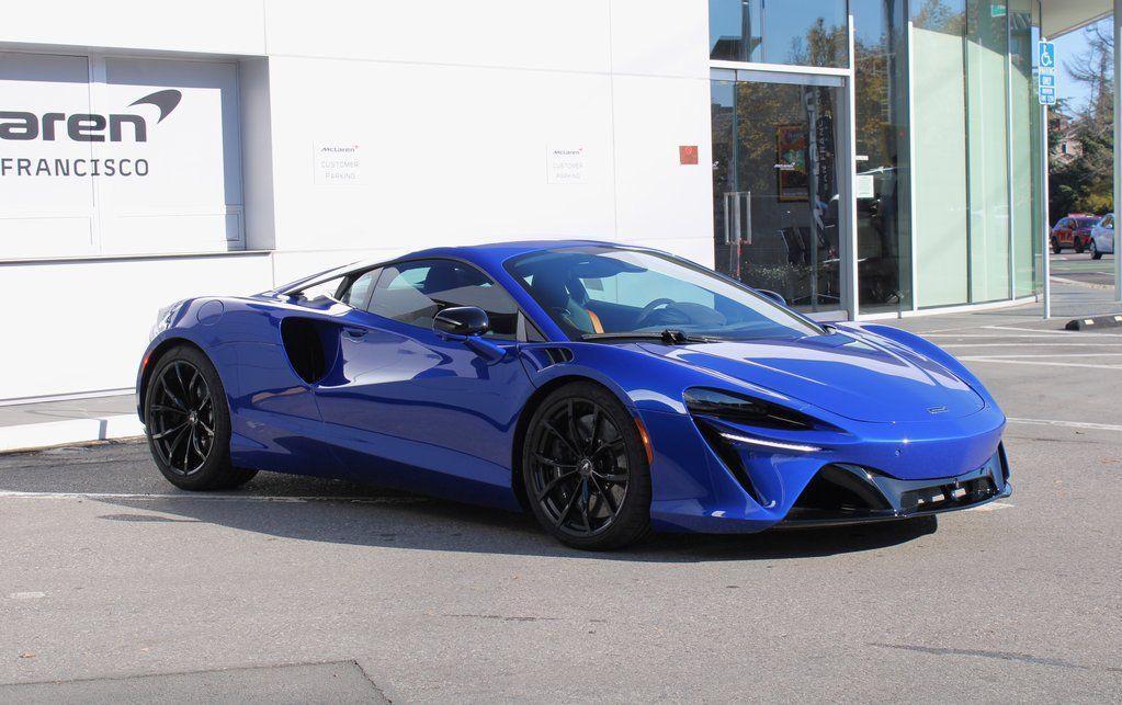 used 2025 McLaren Artura car, priced at $224,991