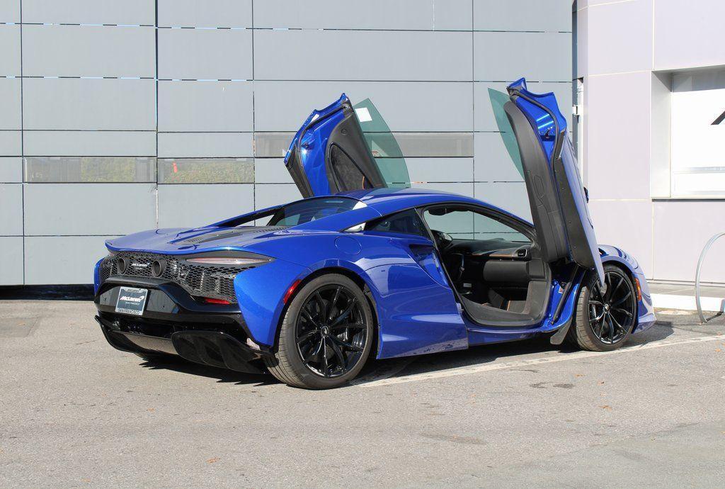 used 2025 McLaren Artura car, priced at $224,991