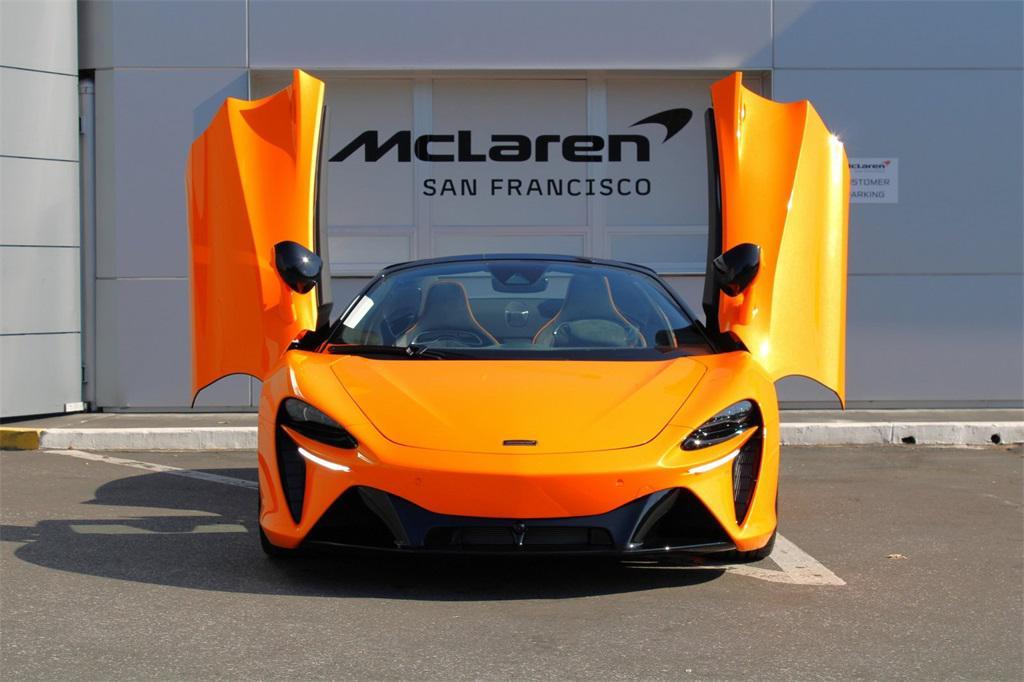 used 2025 McLaren Artura car, priced at $299,994