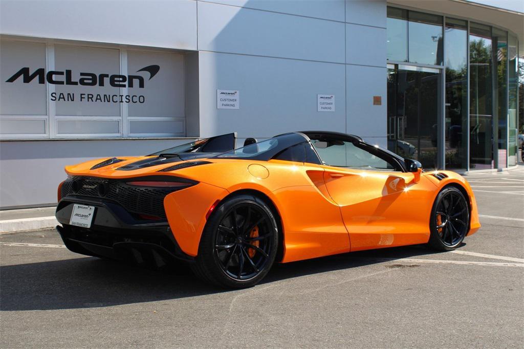used 2025 McLaren Artura car, priced at $299,994