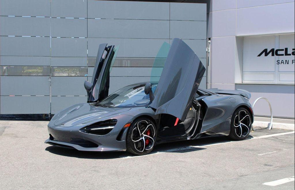new 2025 McLaren 750S car, priced at $428,580