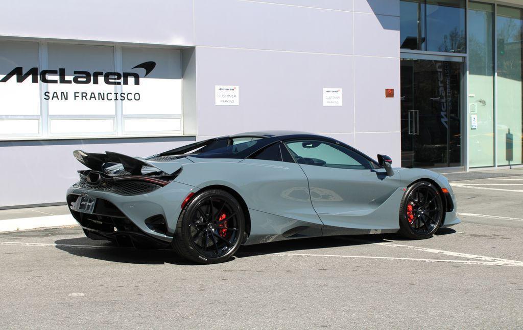 new 2026 McLaren 750S car, priced at $426,298