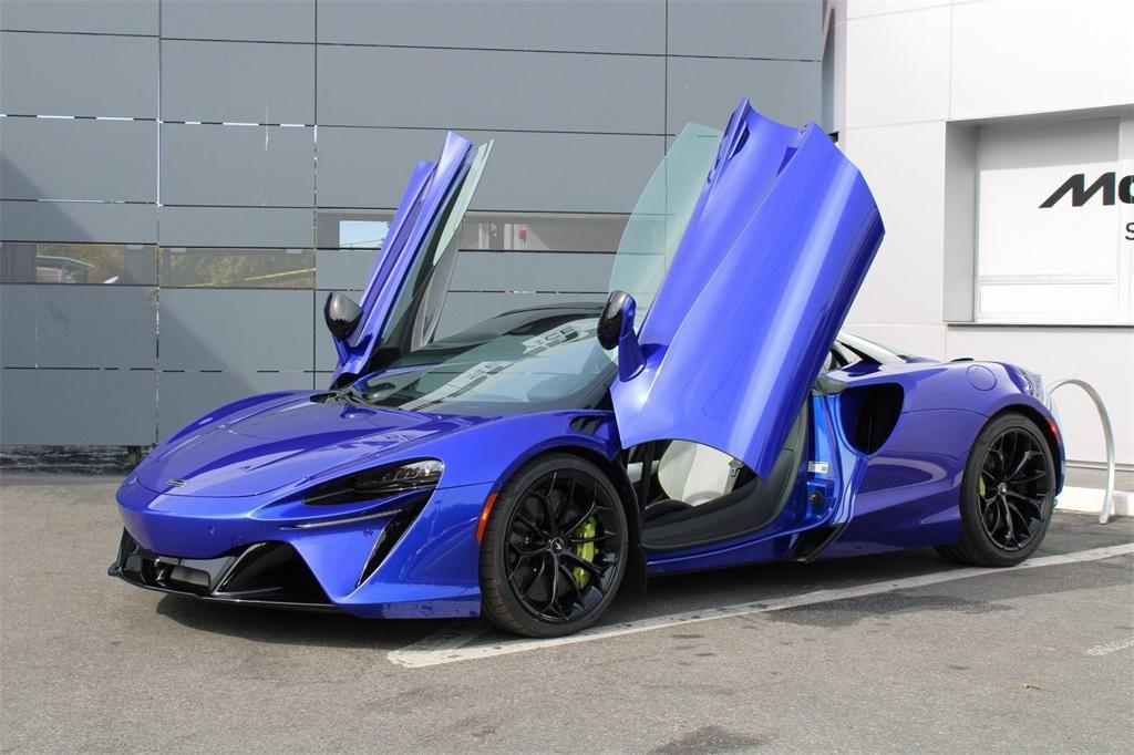 used 2025 McLaren Artura car, priced at $269,991