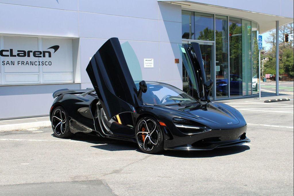 new 2025 McLaren 750S car, priced at $410,880