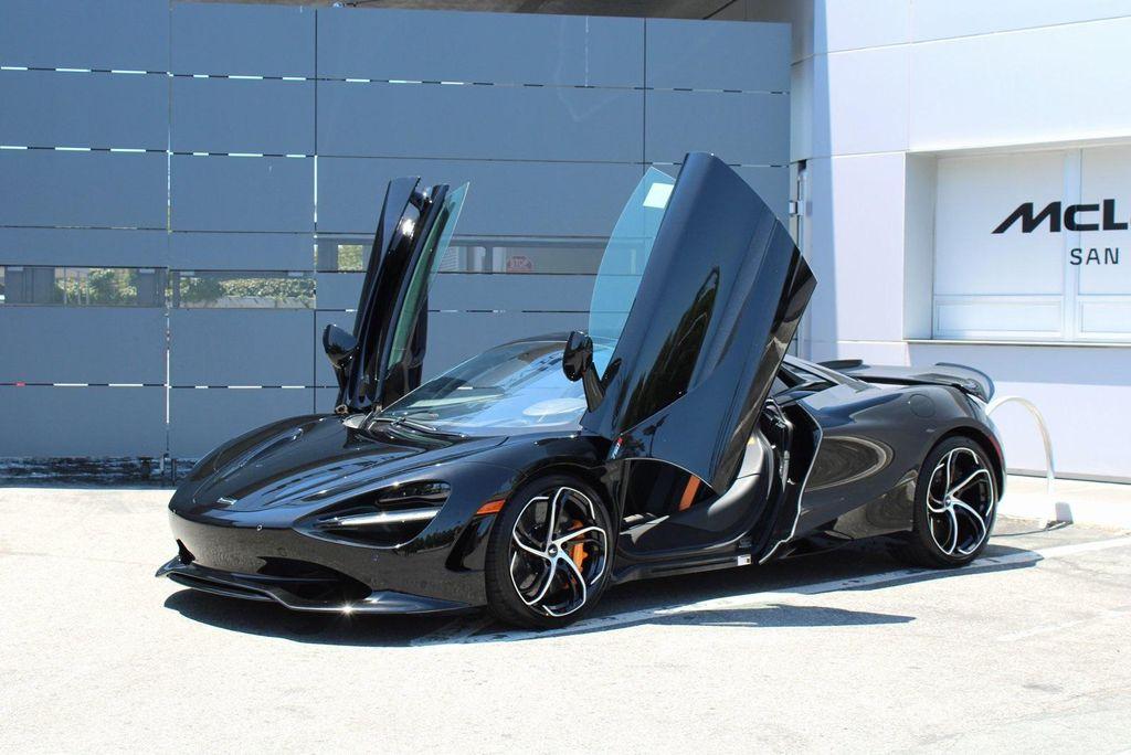 new 2025 McLaren 750S car, priced at $410,880