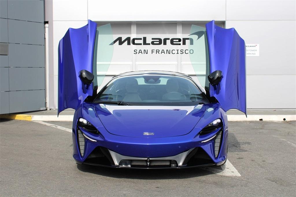 used 2025 McLaren Artura car, priced at $299,991