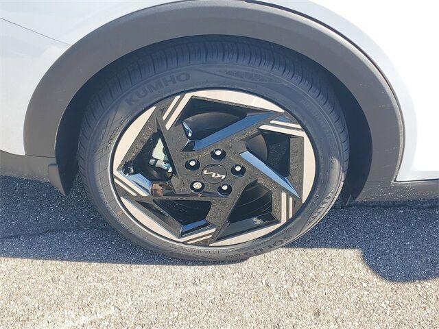 new 2025 Kia K4 car, priced at $24,027