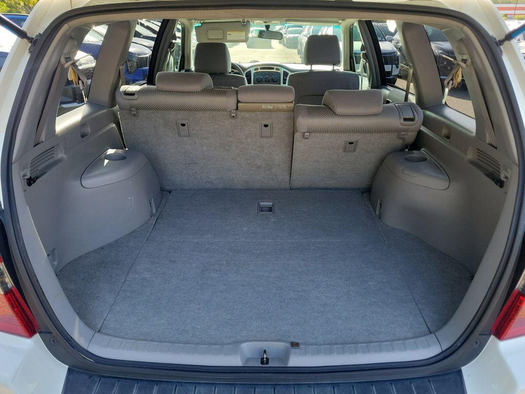 used 2006 Toyota Highlander car, priced at $7,347