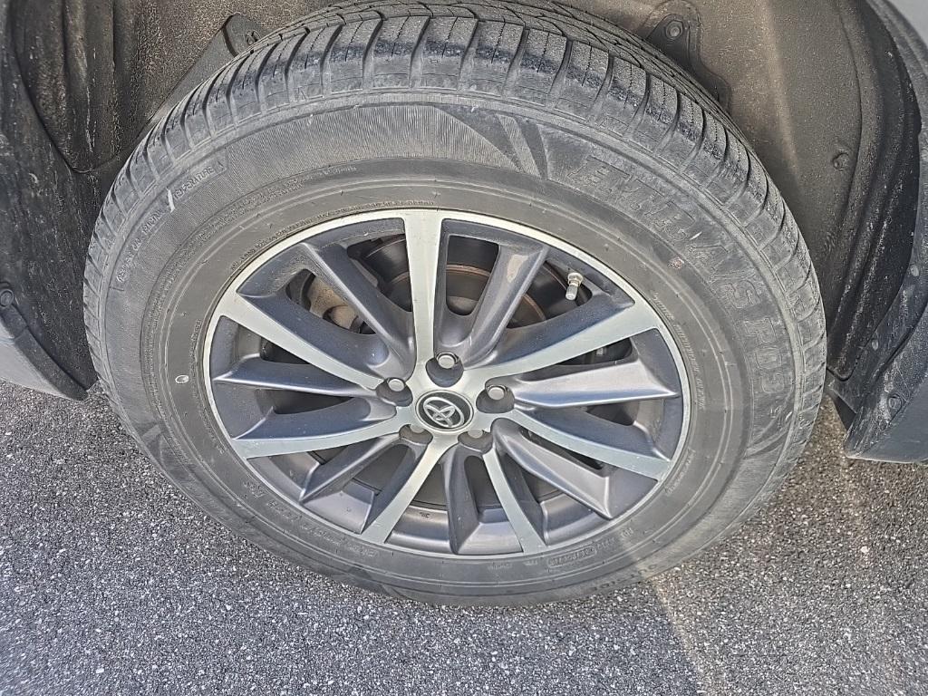 used 2017 Toyota Highlander car, priced at $17,995