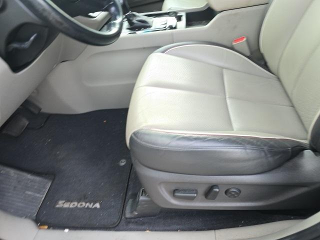 used 2015 Kia Sedona car, priced at $13,995