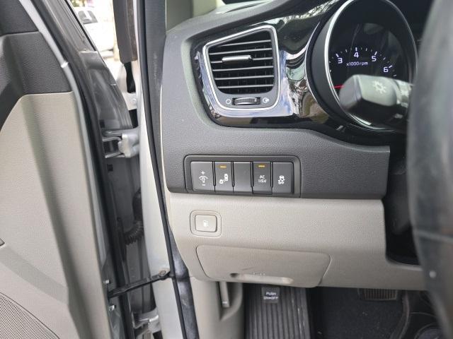 used 2015 Kia Sedona car, priced at $13,995