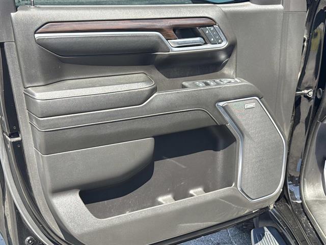 used 2024 GMC Sierra 1500 car, priced at $36,970