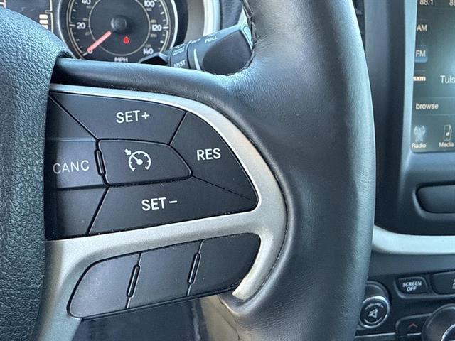 used 2014 Jeep Cherokee car, priced at $10,995