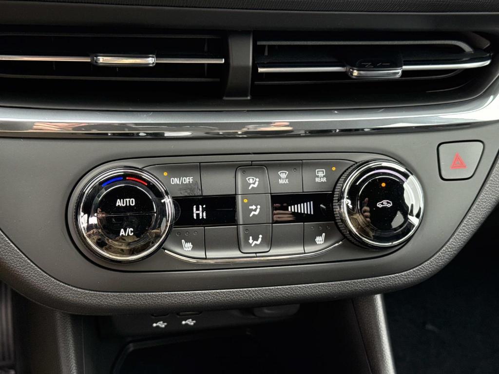 new 2026 Buick Envista car, priced at $27,485