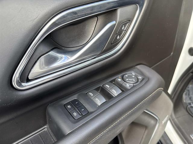 used 2022 GMC Yukon XL car, priced at $43,995