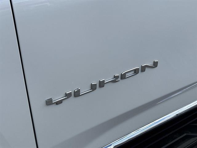 used 2022 GMC Yukon XL car, priced at $43,995