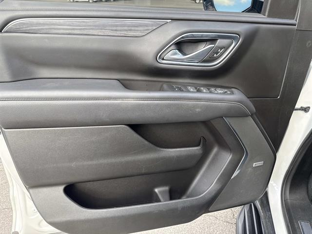 used 2022 GMC Yukon XL car, priced at $43,995