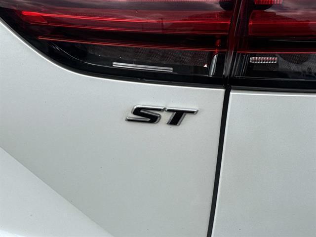 used 2023 Buick Envision car, priced at $21,488