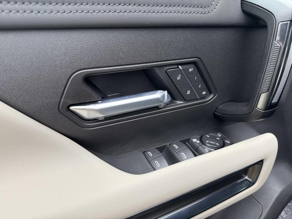 new 2026 GMC HUMMER EV SUV car, priced at $100,529