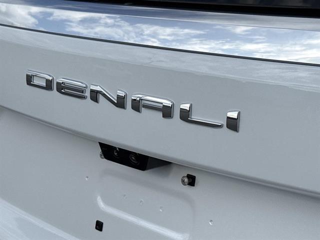 new 2026 GMC Yukon XL car, priced at $100,335