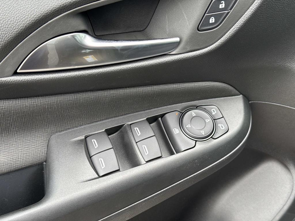 new 2026 Buick Envista car, priced at $27,985