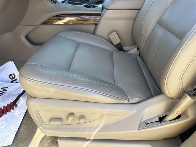 used 2019 GMC Yukon car, priced at $29,899