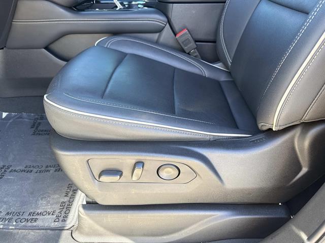 used 2025 GMC Yukon car, priced at $69,995