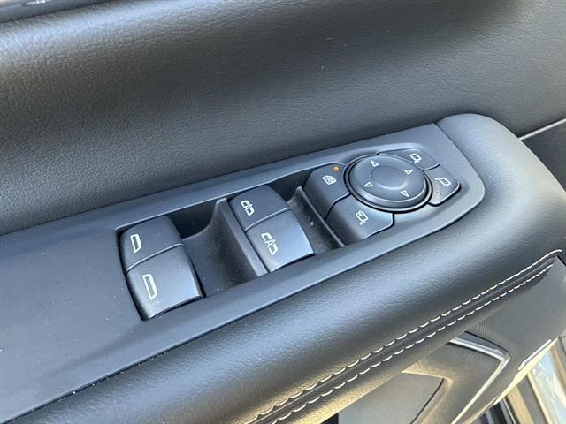 used 2025 GMC Yukon car, priced at $69,995