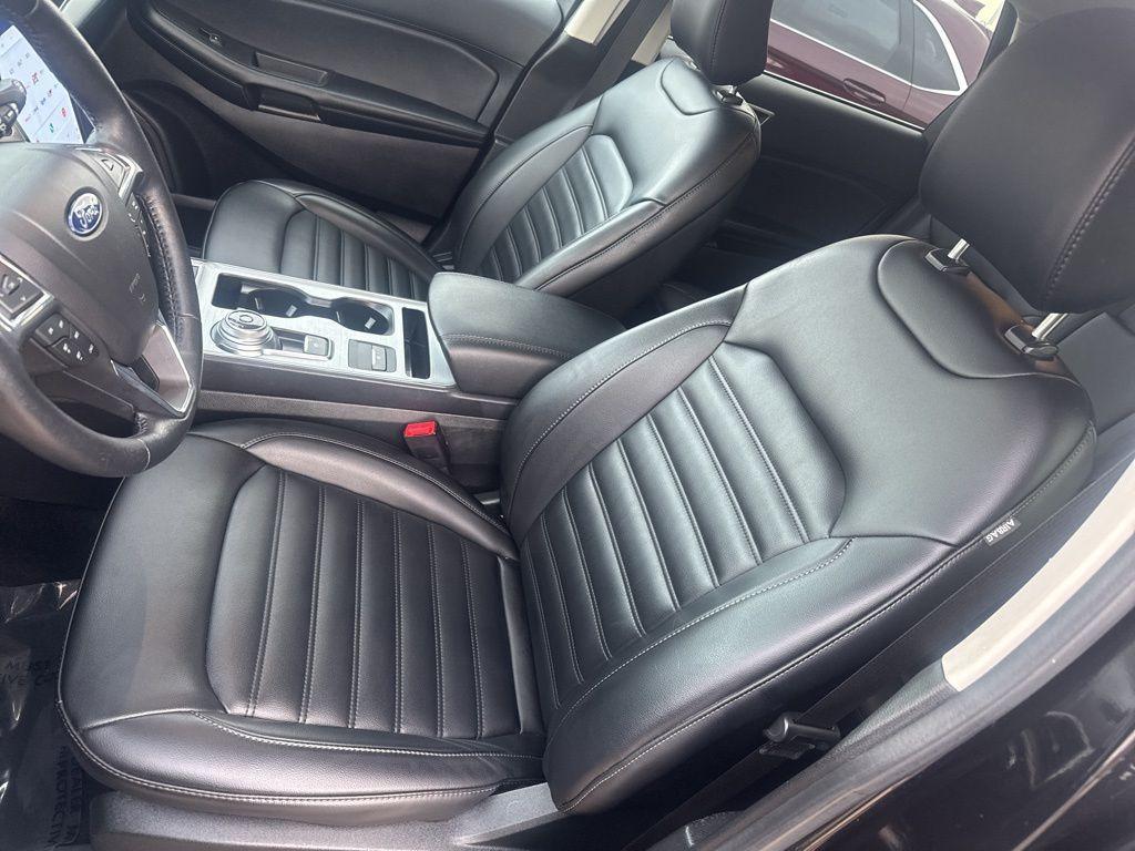 used 2022 Ford Edge car, priced at $22,999