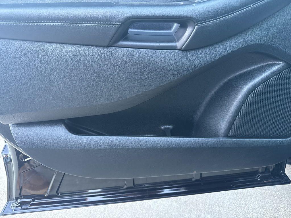 used 2022 Ford Edge car, priced at $18,299