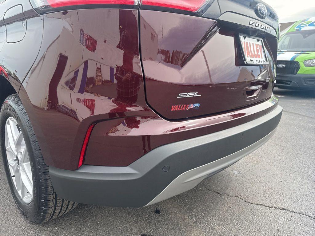 used 2024 Ford Edge car, priced at $29,288