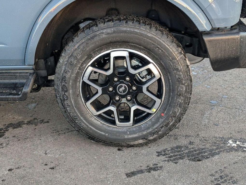new 2025 Ford Bronco car, priced at $53,261