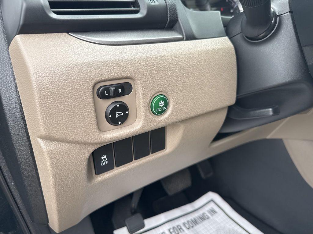 used 2016 Honda Pilot car, priced at $11,988