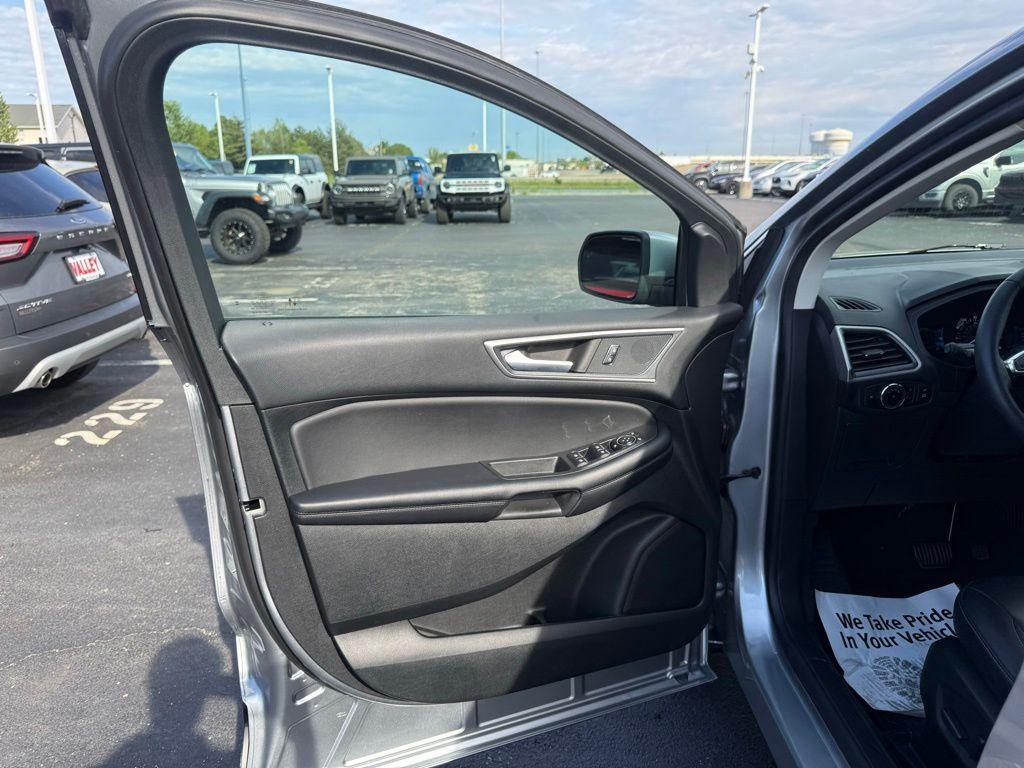 used 2023 Ford Edge car, priced at $28,256