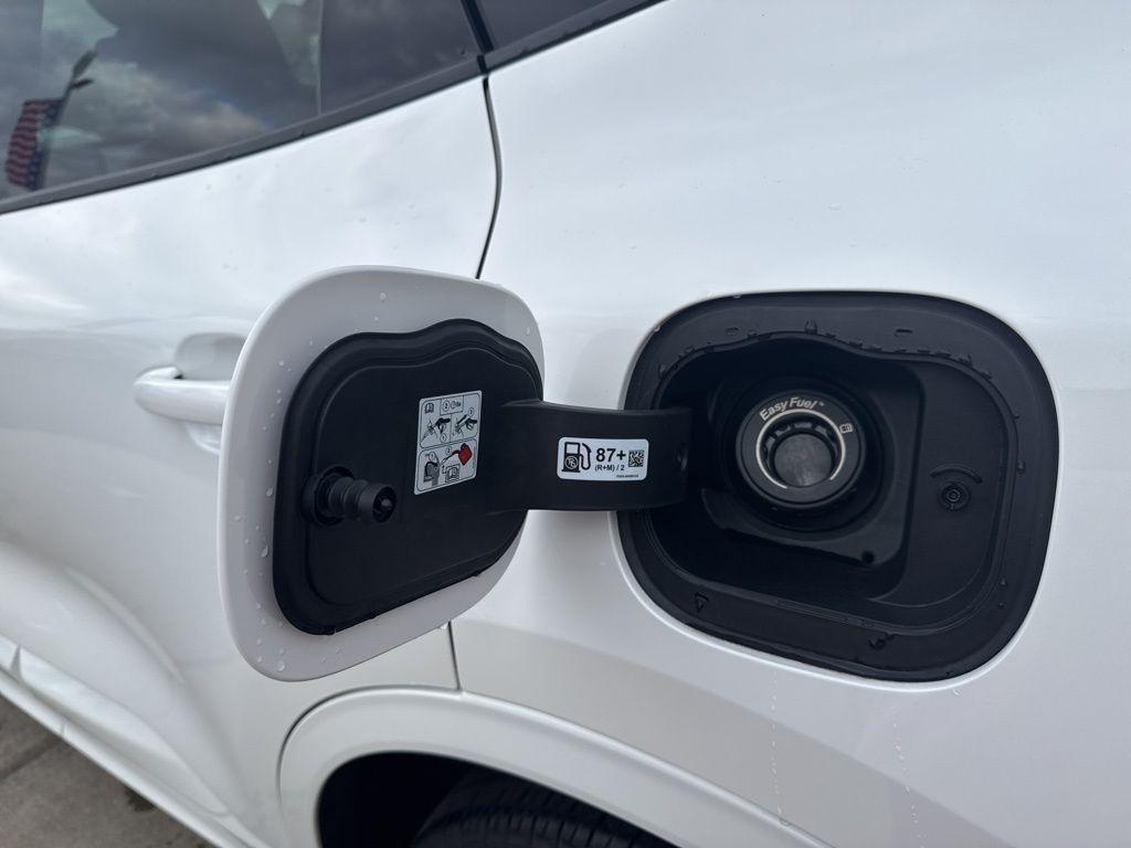 used 2024 Ford Escape car, priced at $25,447