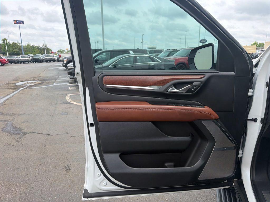 used 2024 GMC Yukon car, priced at $79,926