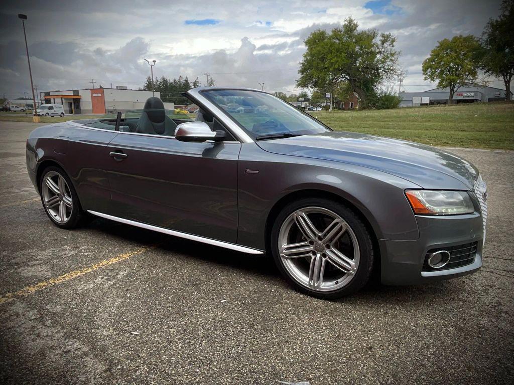 2012 Gray Audi S5