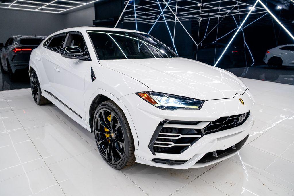 used 2021 Lamborghini Urus car, priced at $154,980