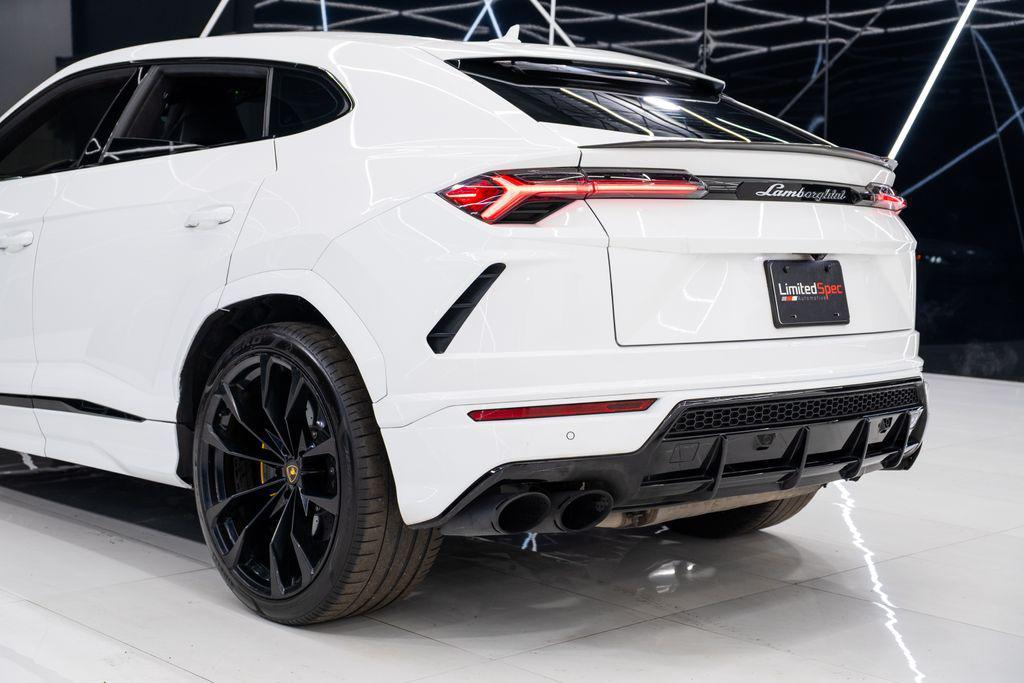 used 2021 Lamborghini Urus car, priced at $154,980