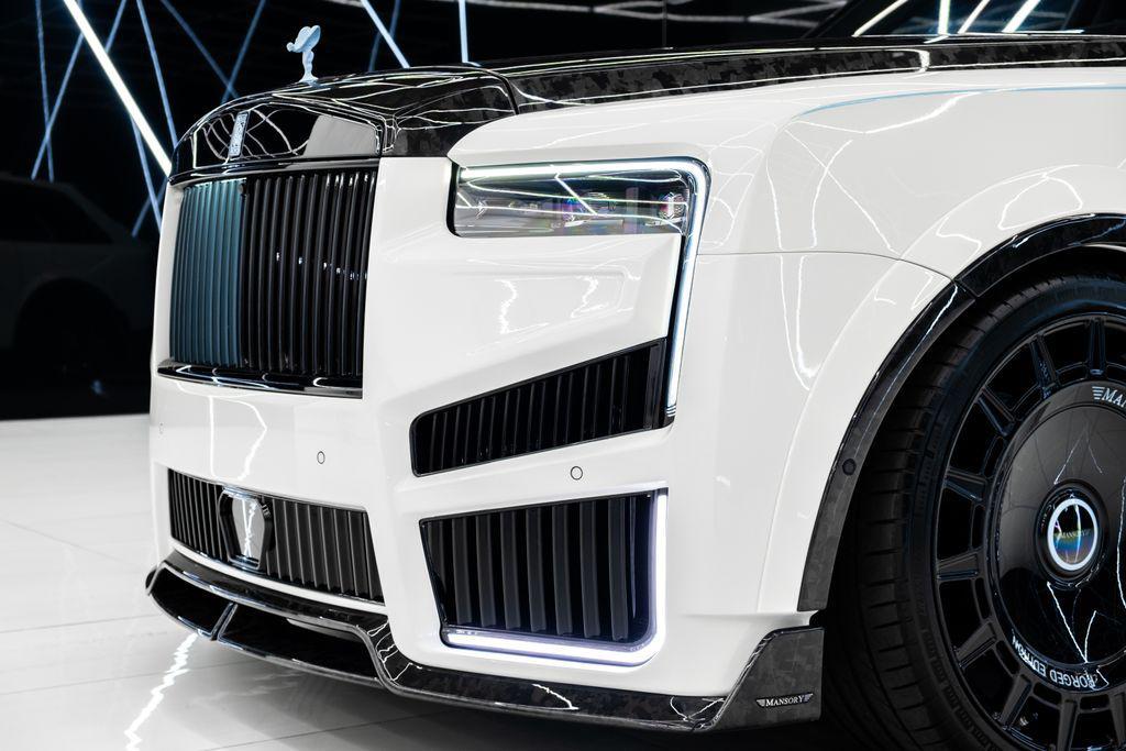 used 2025 Rolls-Royce Cullinan car, priced at $899,980
