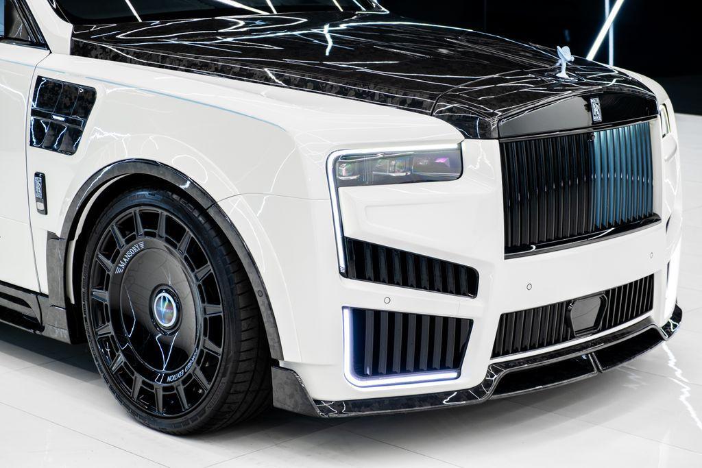 used 2025 Rolls-Royce Cullinan car, priced at $899,980